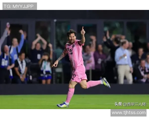 1米78的足球球星是谁?探寻这位中场核心的传奇与成就 1米78的足球球星是谁?探寻这位中场核心的传奇与成就