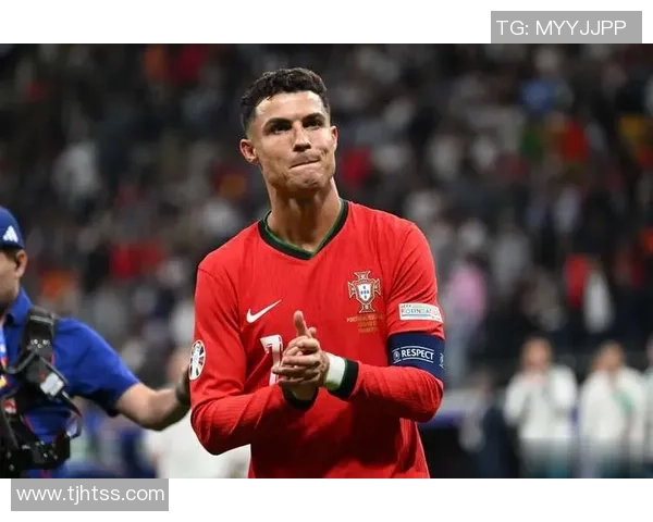 历届世界杯足球冠军球星回顾与历史表现分析 历届世界杯足球冠军球星回顾与历史表现分析