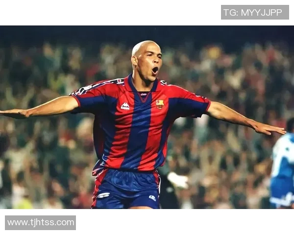 昔日绿茵传奇再现光辉岁月，老足球明星风采照亮球迷心中梦想